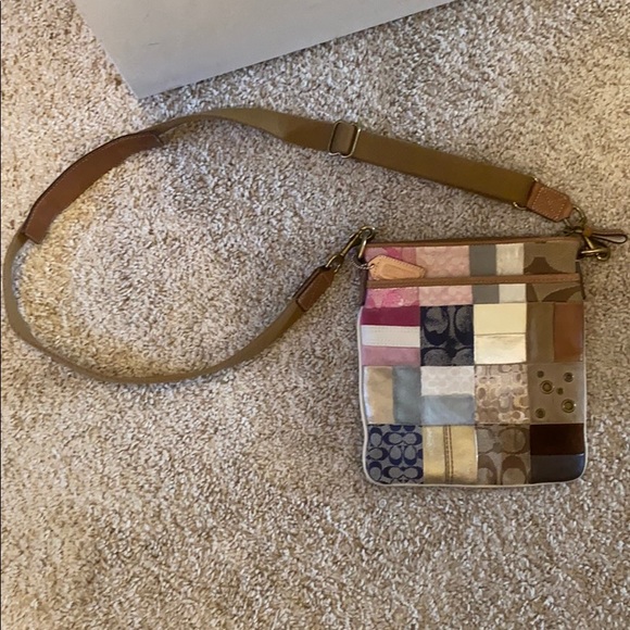 πAuthentic COACH Crossbody Pre-Loved FIRM - Picture 2 of 9